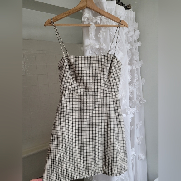 the classic mini dress - Picture 3 of 5